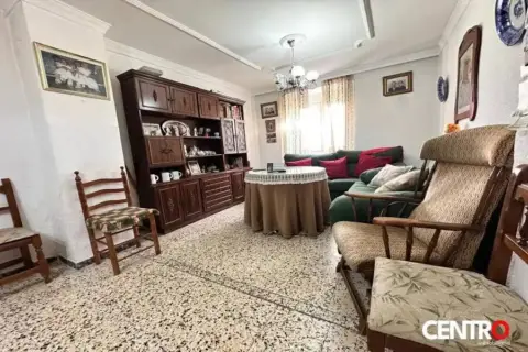Chalet en Guadahortuna