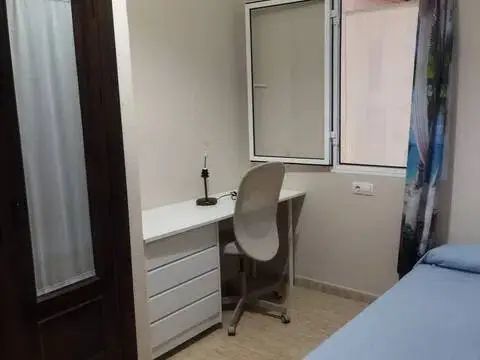 Habitación en calle Margarita
