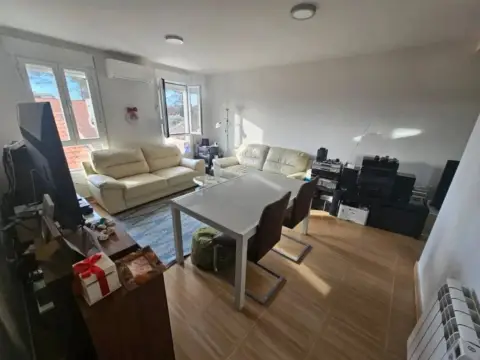 Piso en Calera y Chozas