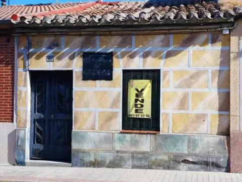 Chalet en Medina del Campo