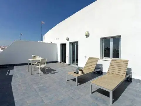 Ático en calle Huelva