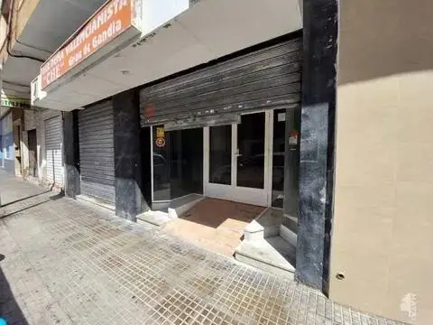 Local comercial en Carrer Llevant