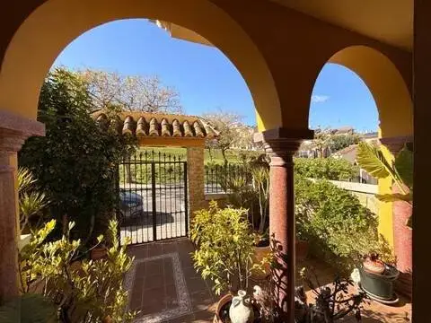 Chalet en El Maulí-Fuentemora-Altos de Santa Ana