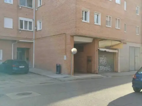 Garaje en calle de Rave