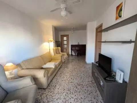 Piso en calle Joaquín Peralta