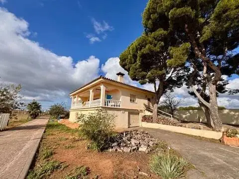 Chalet en Los Pinares-La Masia