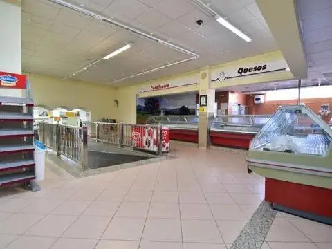 Local comercial en Sardina