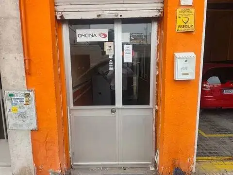Nave industrial en calle de José del Pino