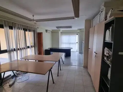 Local comercial en calle Canalejas
