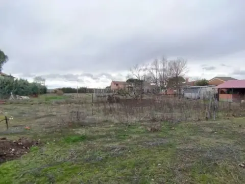 Terreno en calle Camino Pozuelo, 21