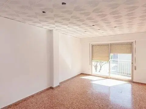 Piso en calle Poeta Llorente