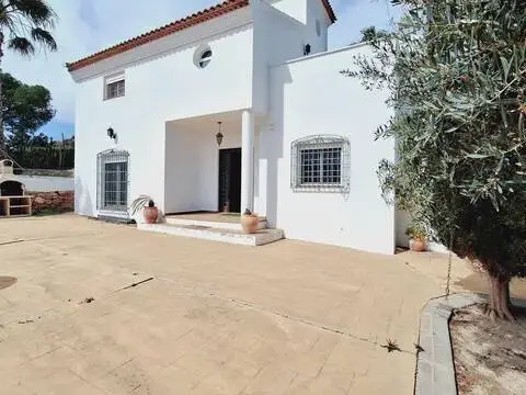 Chalet en Los Gallardos