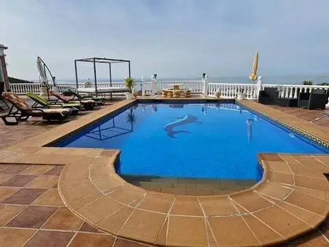 Chalet en Núcleo