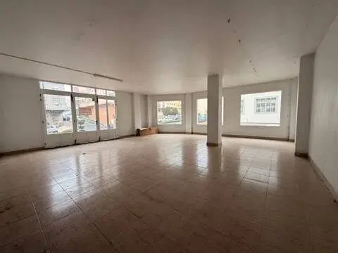 Local comercial en Recatelo-O Carme