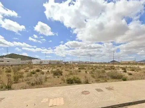 Terreno en Avenida del Carbono
