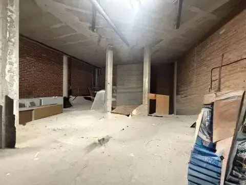 Local comercial en Los Corrales de Buelna