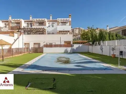 Casa en Cenes de La Vega