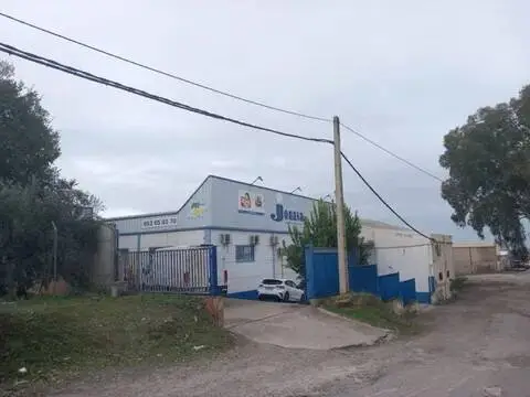 Nave industrial en Zona Hospital San Agustín