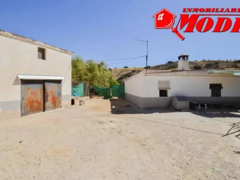 Casa rústica en Cacín