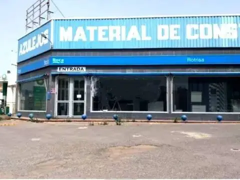 Nave industrial en Nueva Almería-Cortijo Grande-Vega de Acá