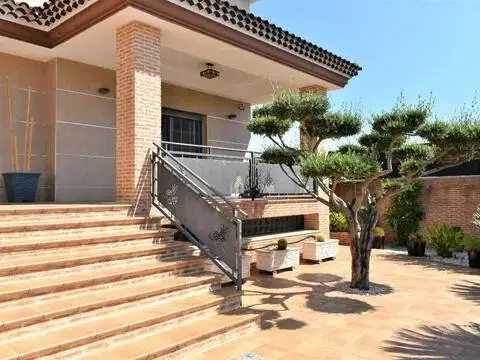 Chalet en Santa Anna-Urbanitzacions