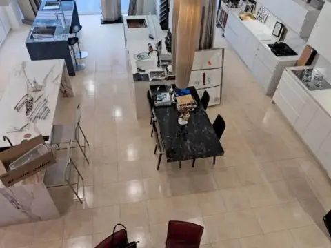 Local comercial en Avinguda de València
