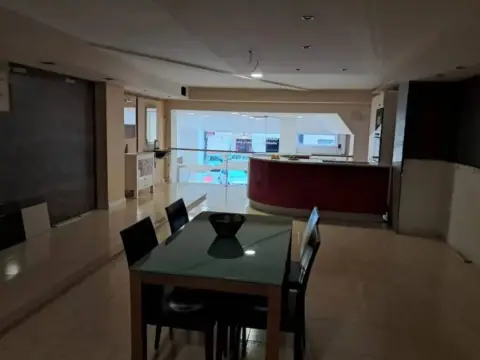 Local comercial en Avinguda de València