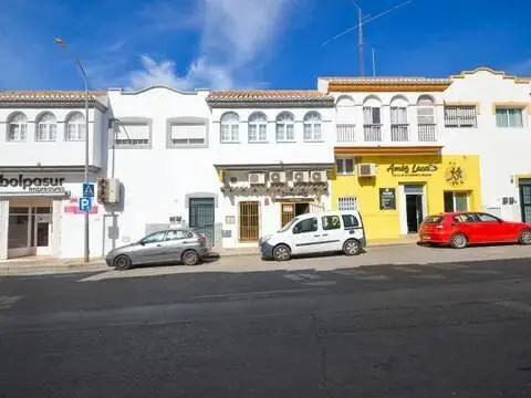 Local comercial en Avenida del Bronce