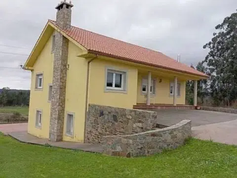 Chalet en Betanzos