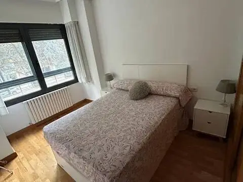 Piso en Hospital-Parque Sur