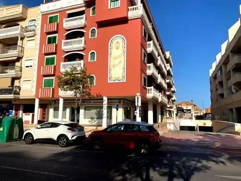 Piso en Avenida Reino de España