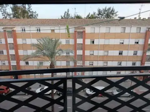 Piso en Avenida Juan Carlos I