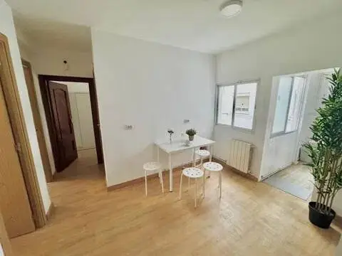Habitación en calle Batalla de Trafalgar