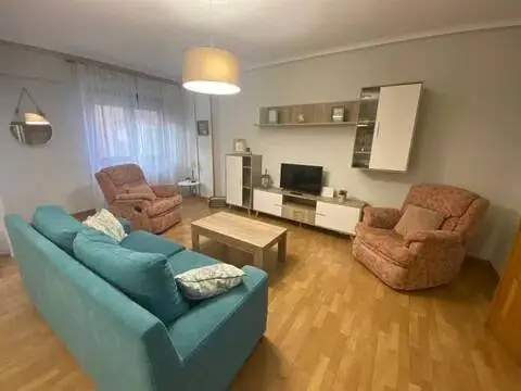 Piso en Pedanías y Barrios Rurales
