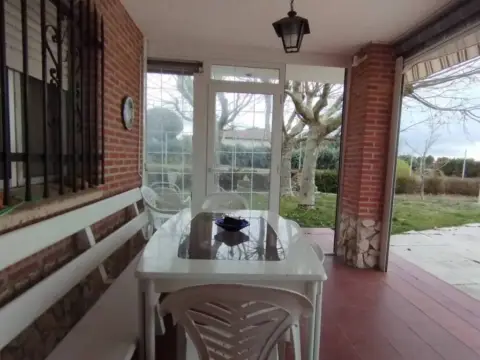 Chalet en Medina del Campo