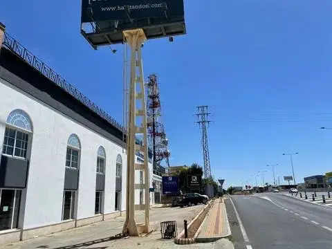 Nave industrial en calle Polysol Uno
