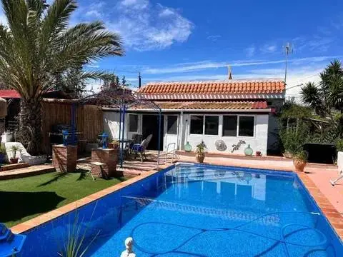 Casa rústica en Los Puertos-Isla Plana