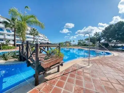 Piso en Urbanización El Hacho-La Duquesa Golf