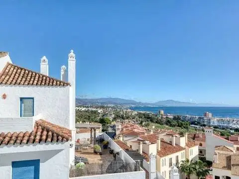 Piso en Urbanización El Hacho-La Duquesa Golf