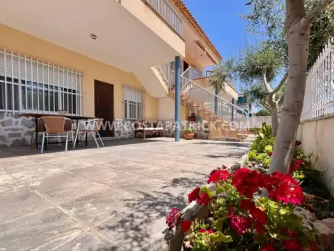 Chalet en Los Alcázares