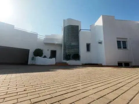 Chalet en calle de Sicomoro