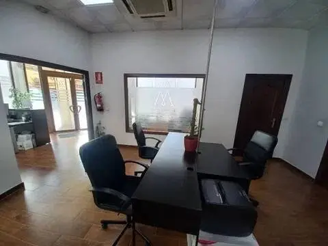 Local comercial en Hispanidad-Vivar Téllez-Nuevas Urbanizaciones