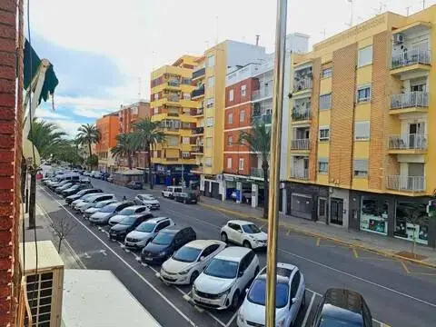 Piso en Nou Centre