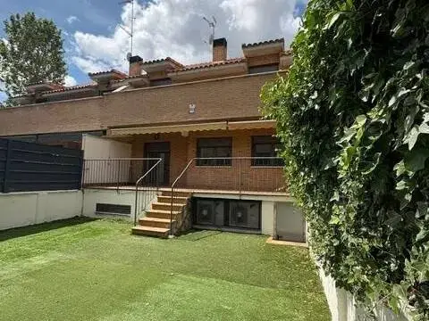 Casa adosada en Sector S