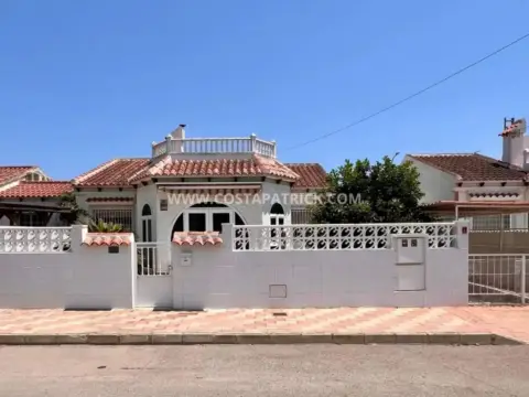 Chalet en Los Narejos