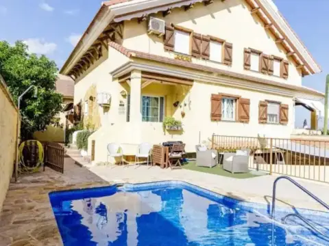 Chalet en calle de Andrés Segovia