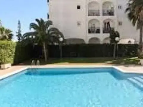 Piso en calle Avenida 8 D'agost, 7