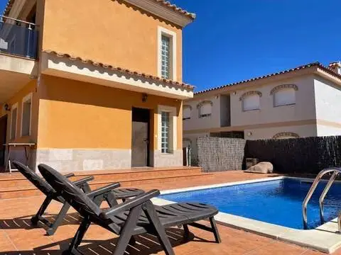 Casa adosada en Avinguda de Casalot