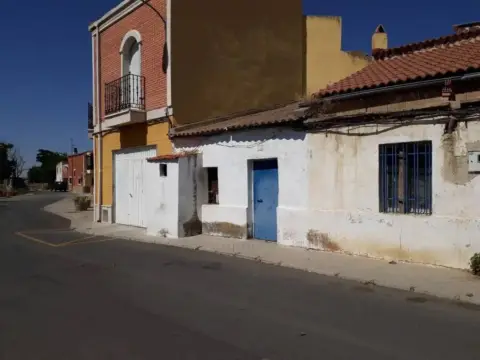 Chalet en Medina del Campo