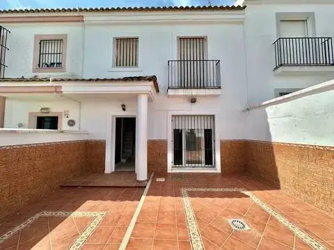 Casa adosada en calle calle Basilio Martin Patino No Number